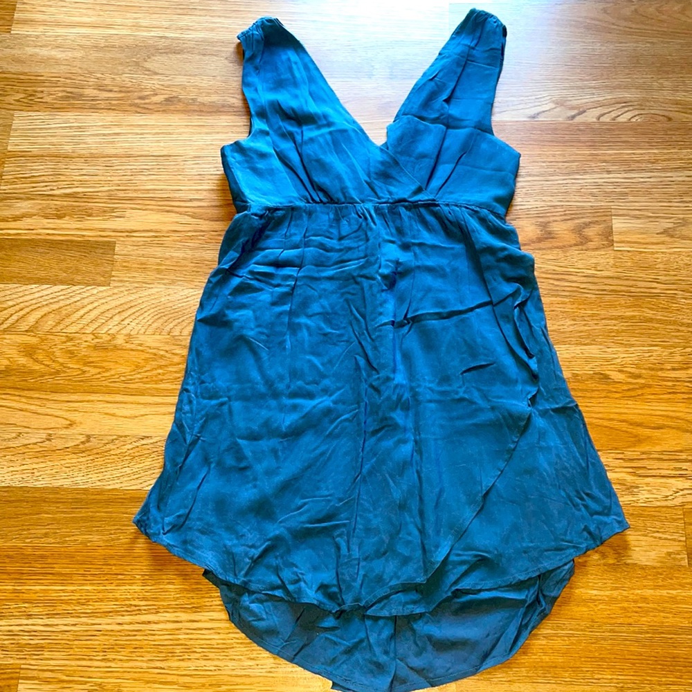 Forever 21 woman’s short sleeveless dress